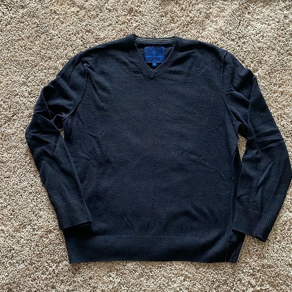 Navy Martin and OSA v neck sweater size medium